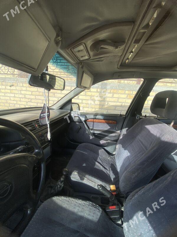 Opel Vectra 1993 - 50 000 TMT - Kerki - img 3