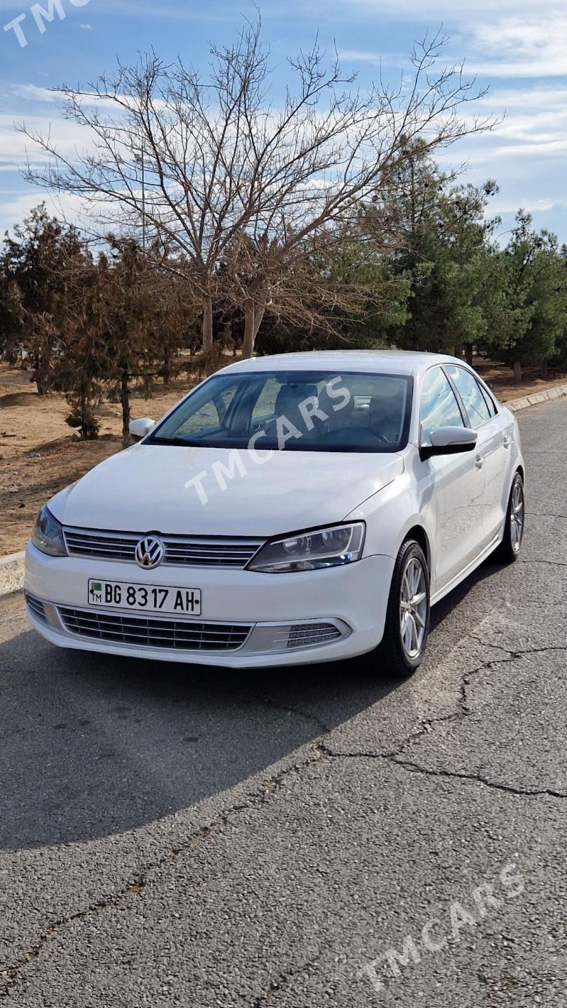Volkswagen Jetta 2012 - 130 000 TMT - 9 мкр - img 2