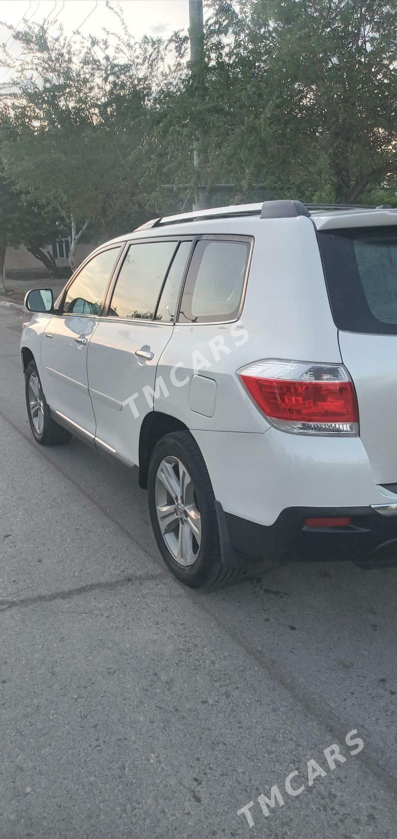 Toyota Highlander 2013 - 370 000 TMT - Дашогуз - img 3