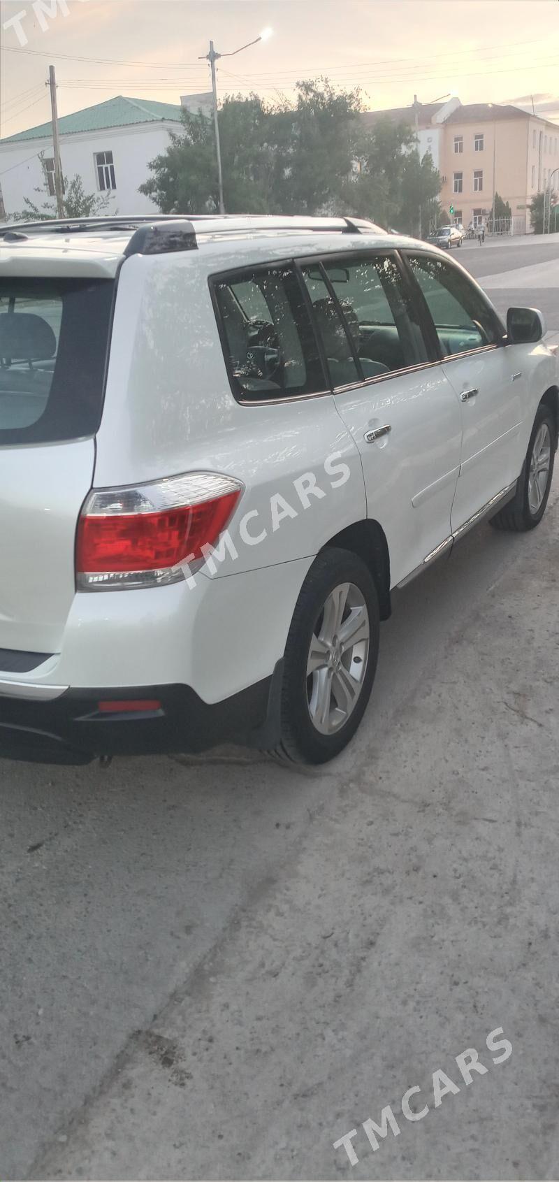Toyota Highlander 2013 - 370 000 TMT - Дашогуз - img 4