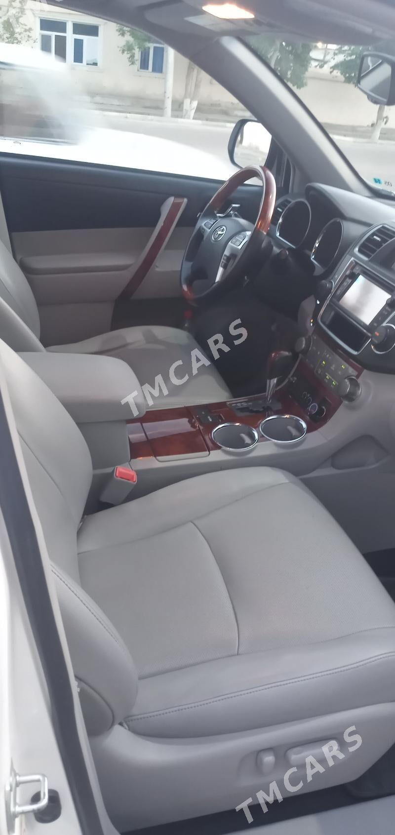Toyota Highlander 2013 - 370 000 TMT - Дашогуз - img 6