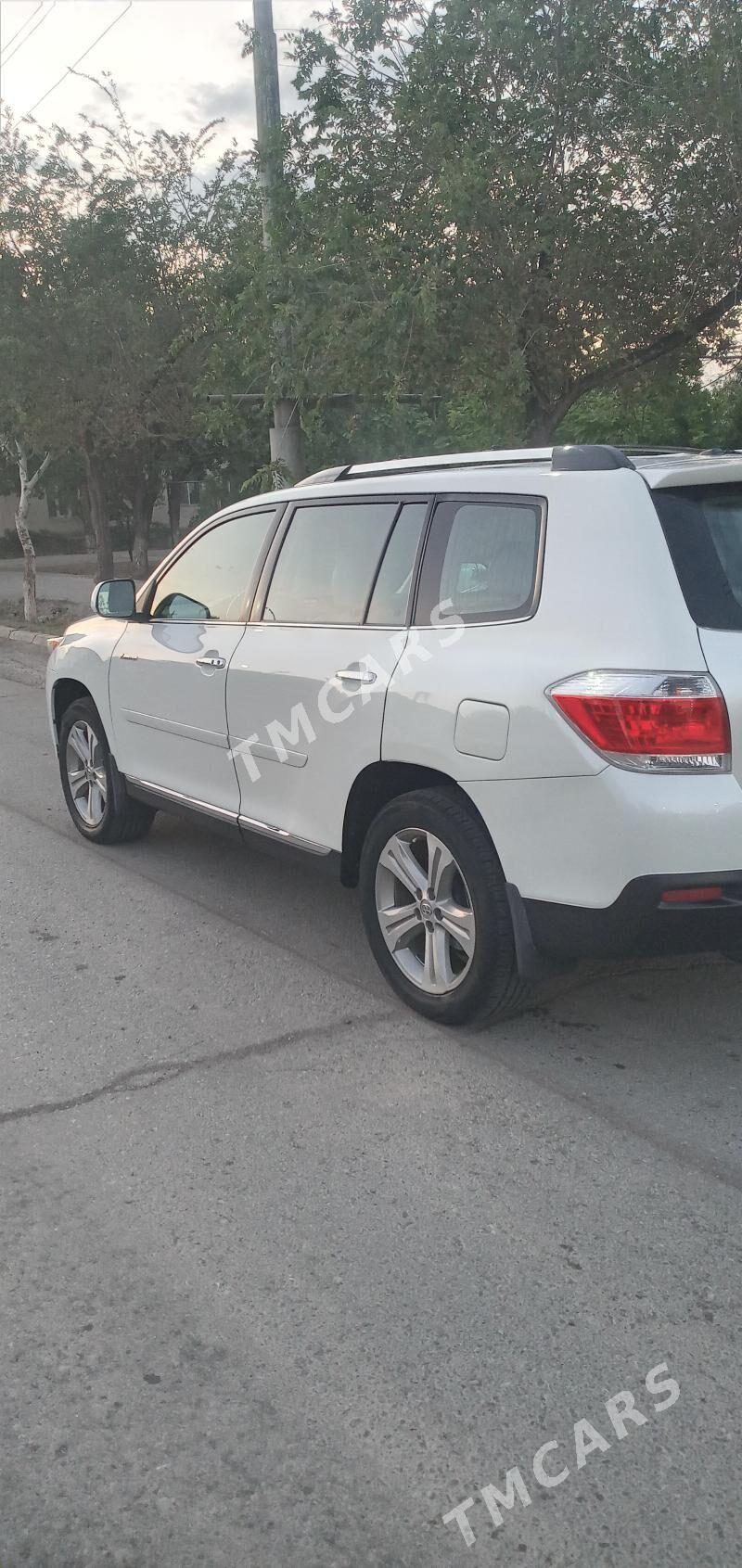 Toyota Highlander 2013 - 370 000 TMT - Дашогуз - img 9