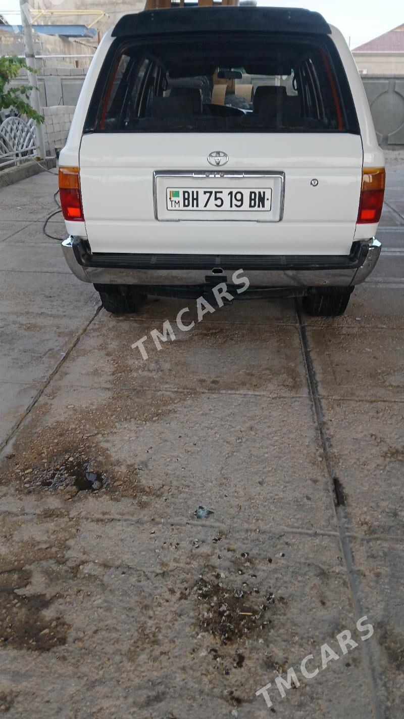 Toyota 4Runner 1995 - 78 000 TMT - Балканабат - img 4