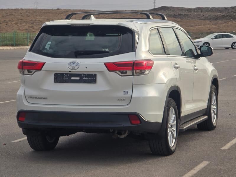 Toyota Highlander 2019 - 520 000 TMT - Ашхабад - img 3