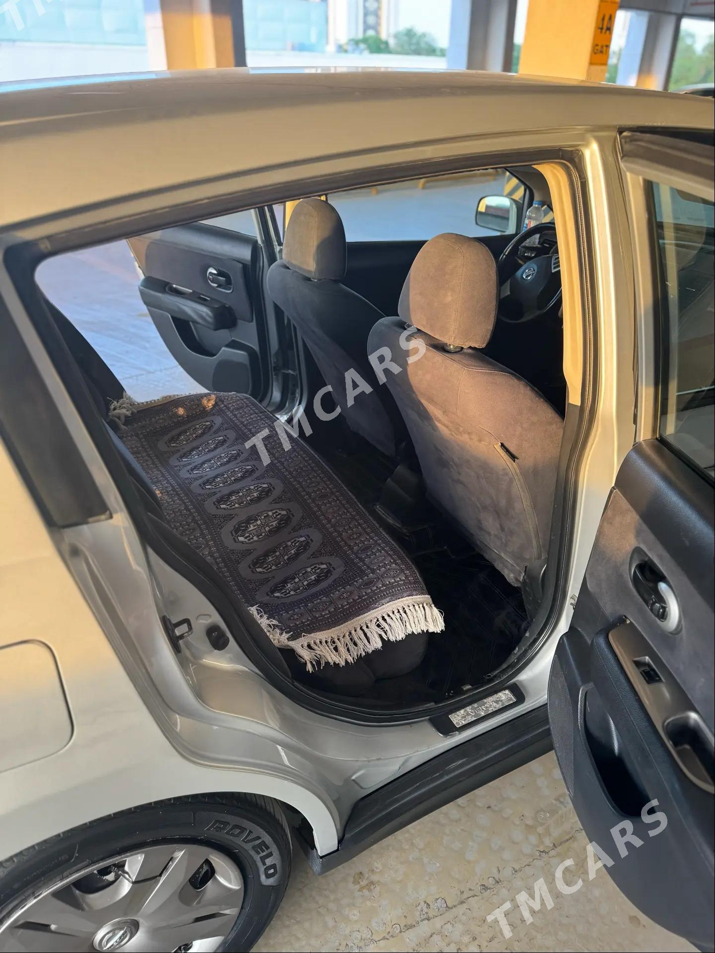 Nissan Versa 2009 - 122 000 TMT - Garadamak Şor - img 6