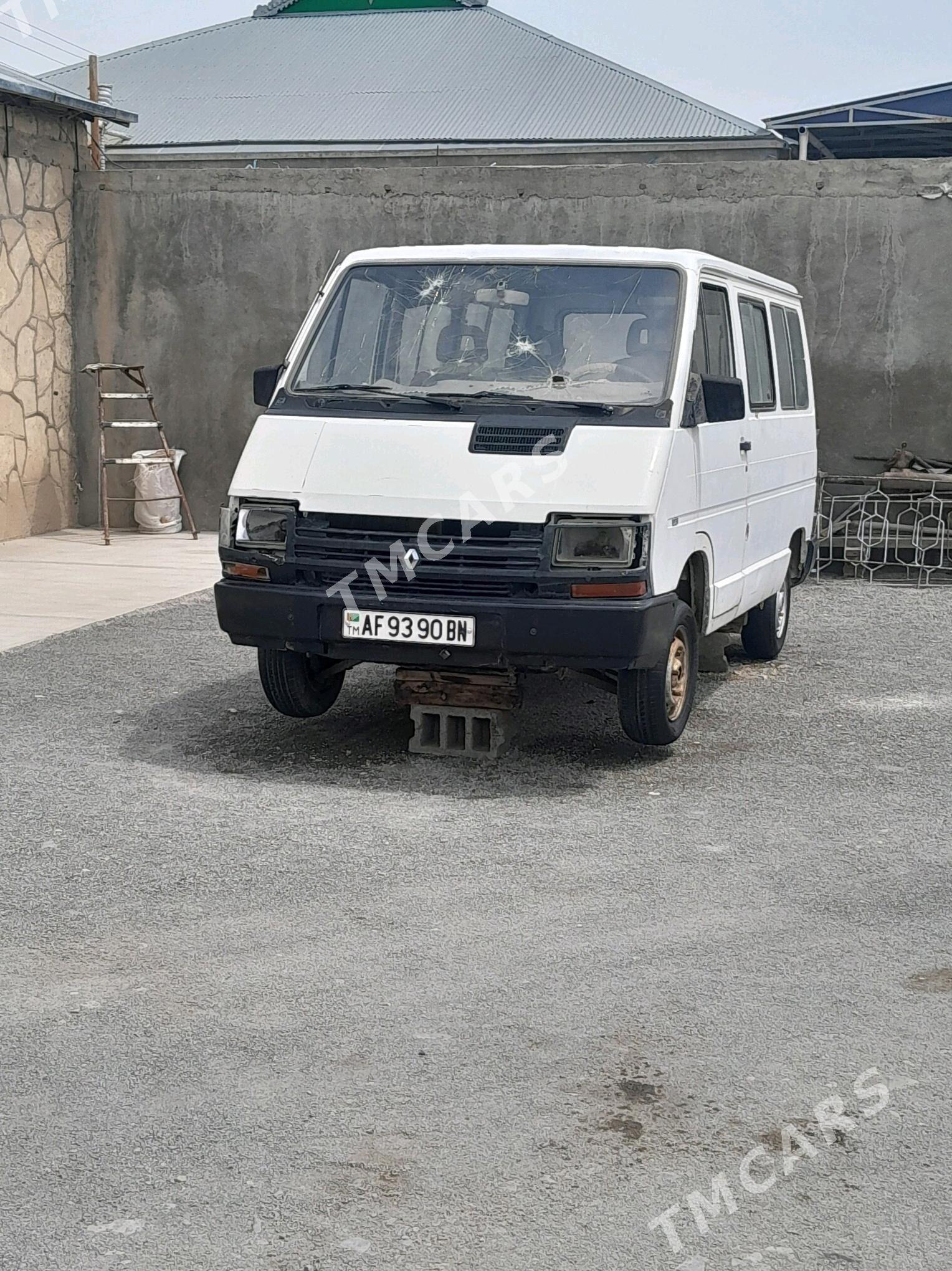 Renault Trafic 1993 - 25 000 TMT - Гызыларбат - img 2