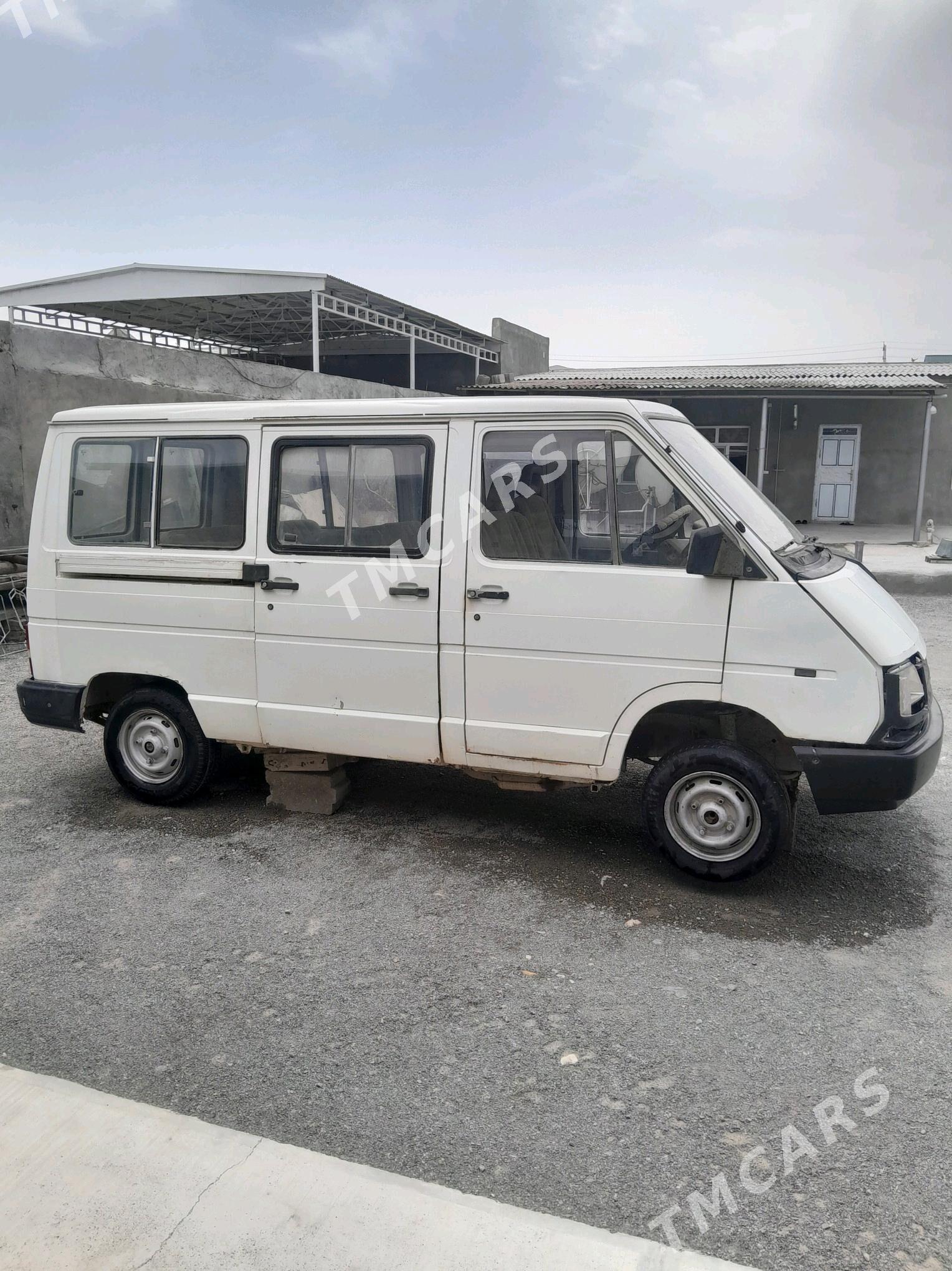 Renault Trafic 1993 - 25 000 TMT - Гызыларбат - img 3