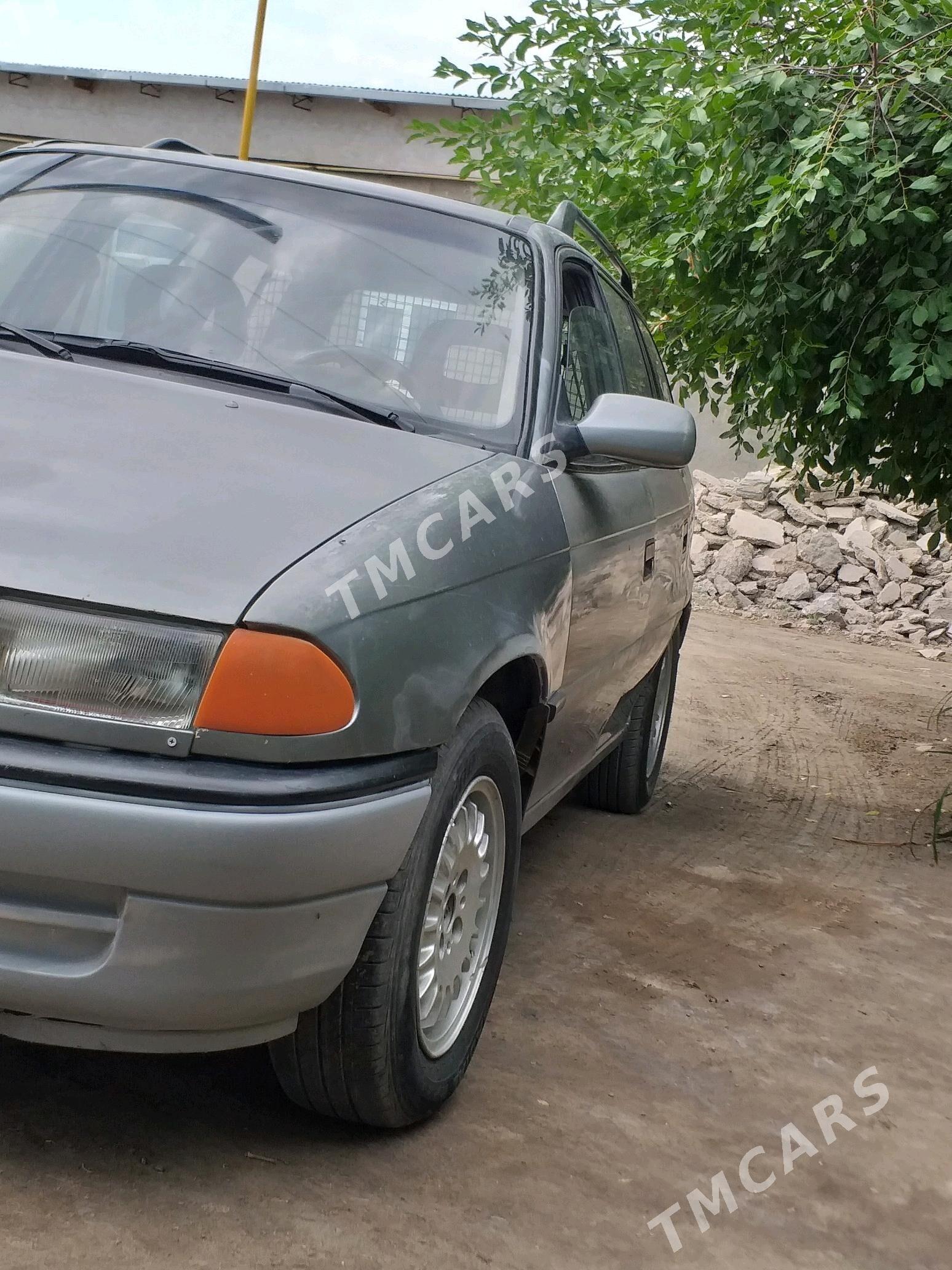 Opel Astra 1993 - 30 000 TMT - Çärjew - img 3