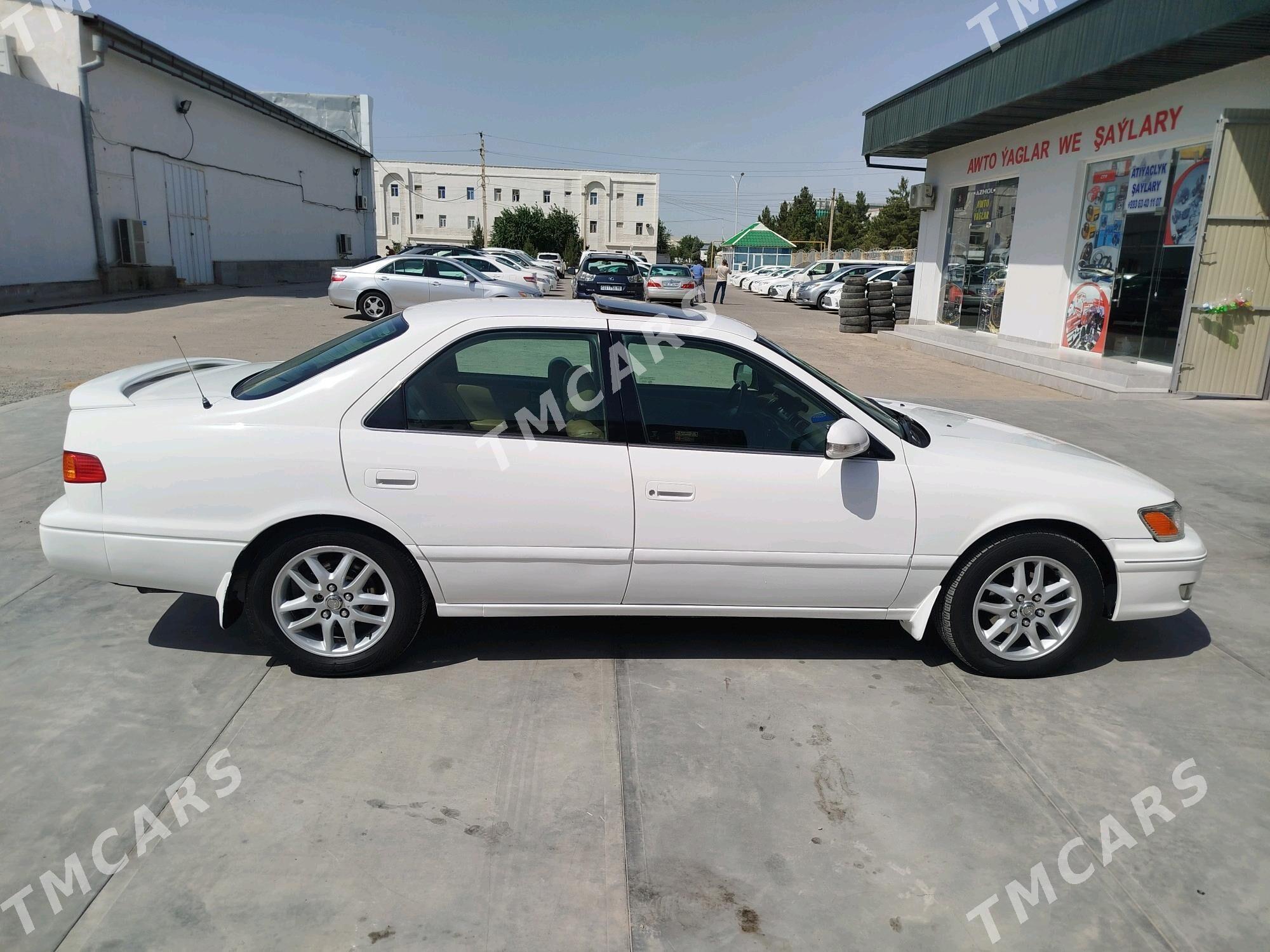 Toyota Camry 2001 - 160 000 TMT - Мары - img 2