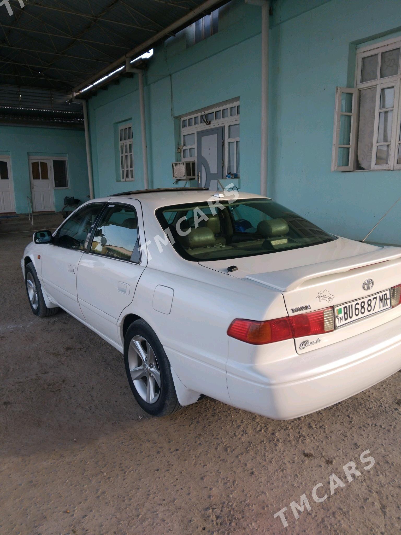 Toyota Camry 1998 - 121 000 TMT - Сакарчага - img 5