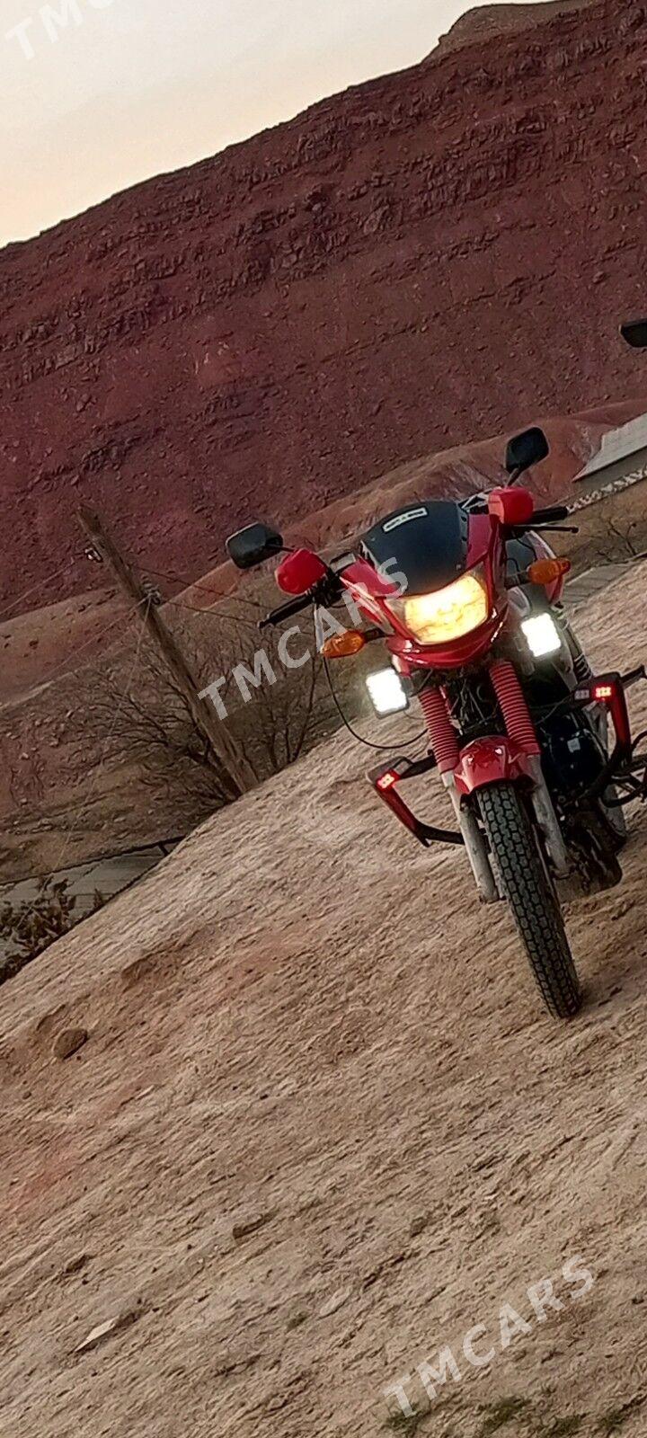 Fekon FK200-14G 2015 - 17 000 TMT - Magdanly - img 2