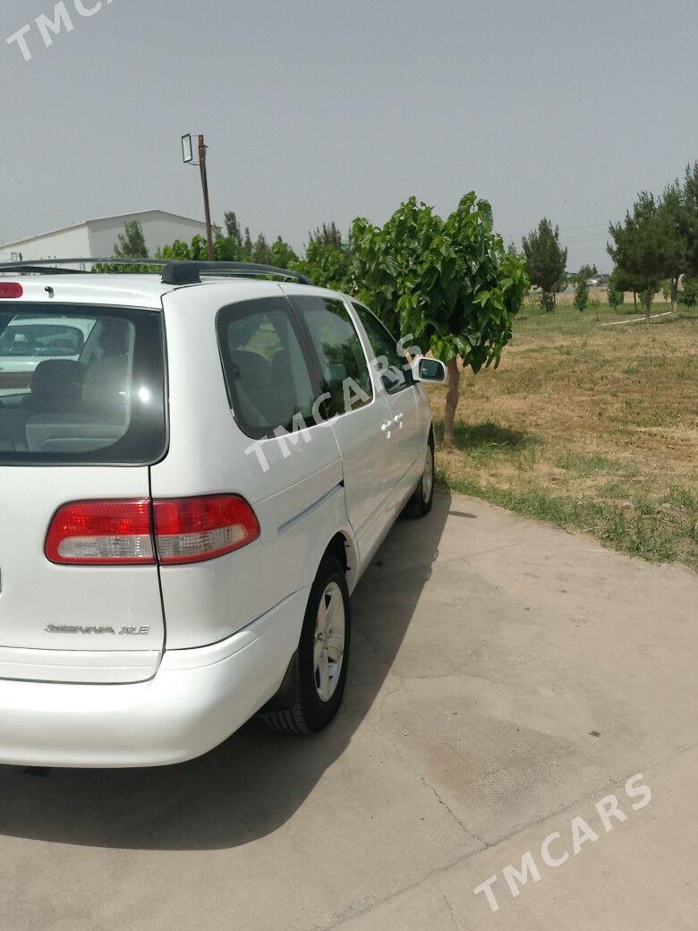 Toyota Sienna 2002 - 155 000 TMT - Мары - img 3