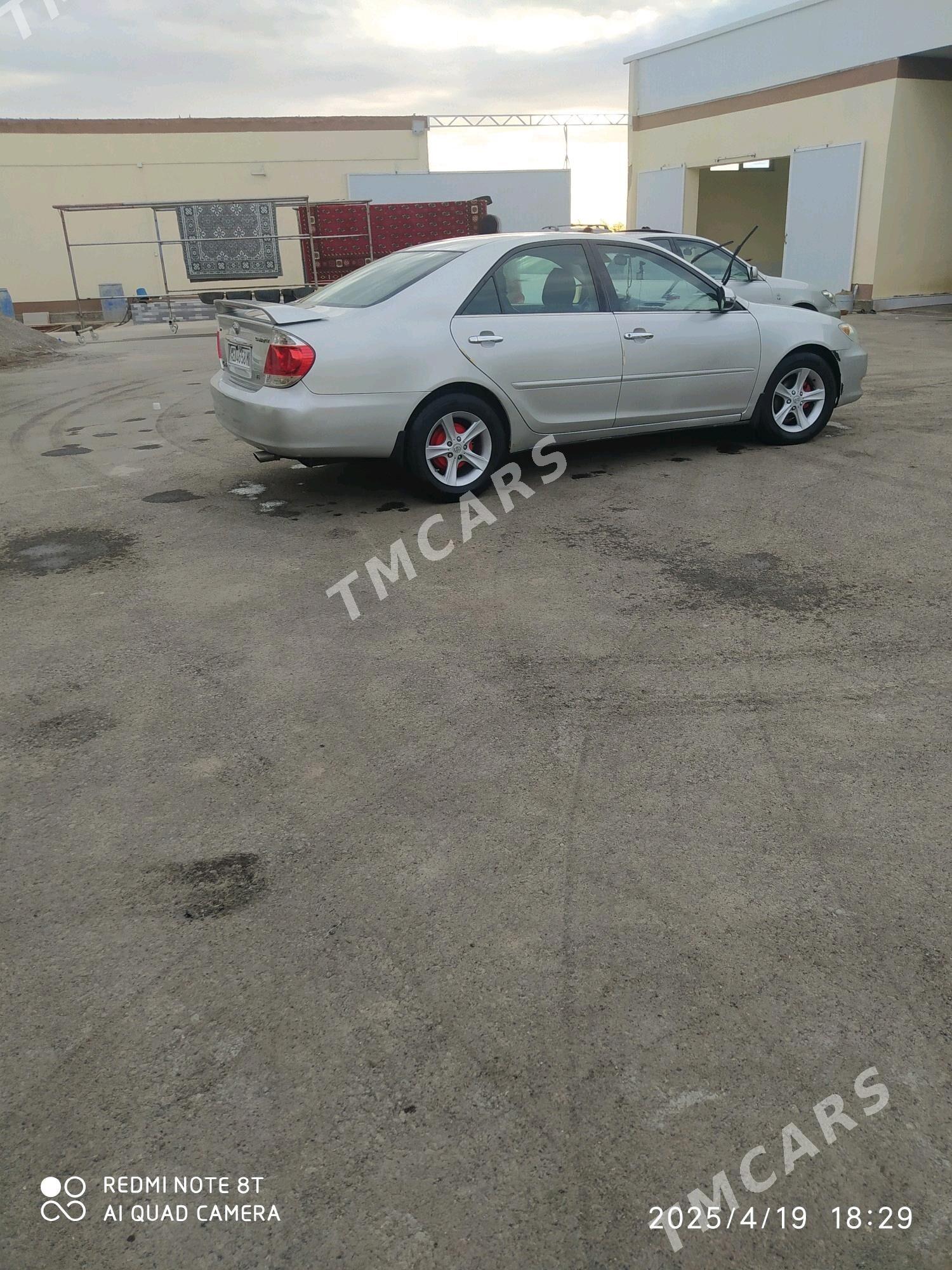 Toyota Camry 2002 - 135 000 TMT - Мары - img 3
