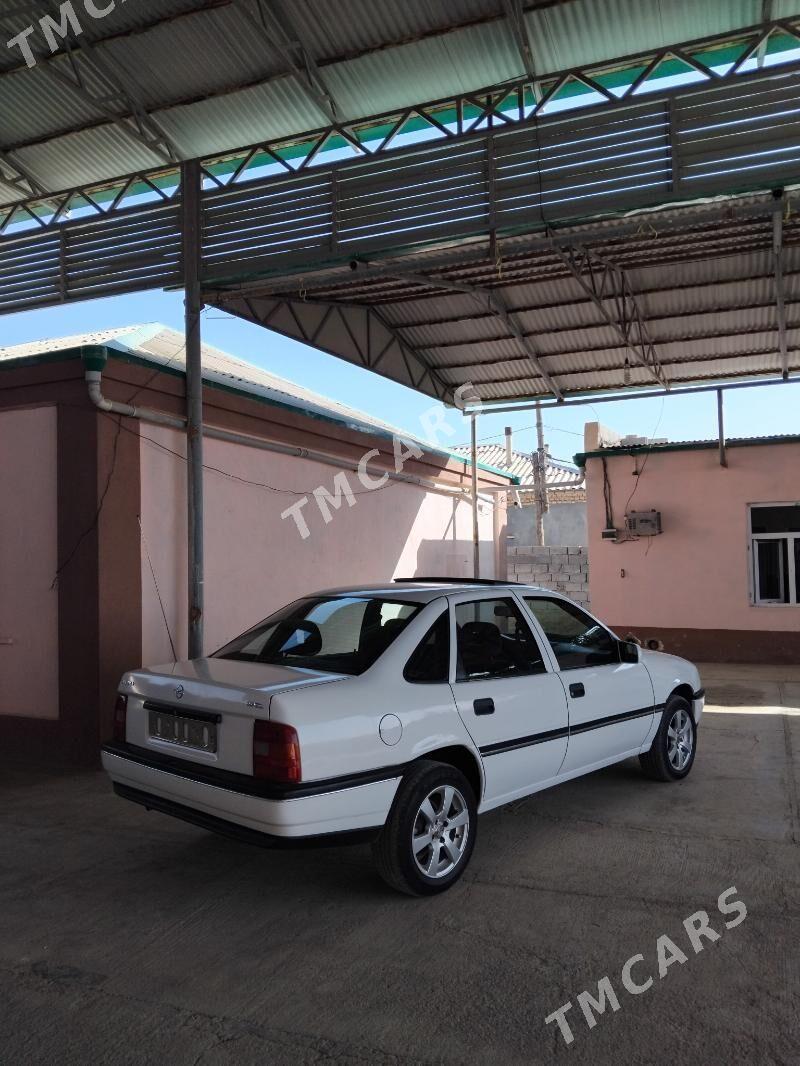 Opel Vectra 1993 - 46 000 TMT - Bäherden - img 2