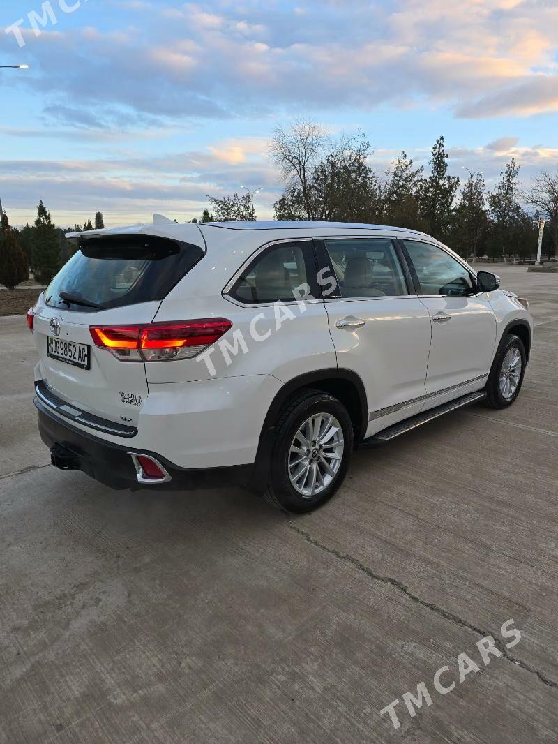 Toyota Highlander 2018 - 430 000 TMT - Büzmeýin GRES - img 4