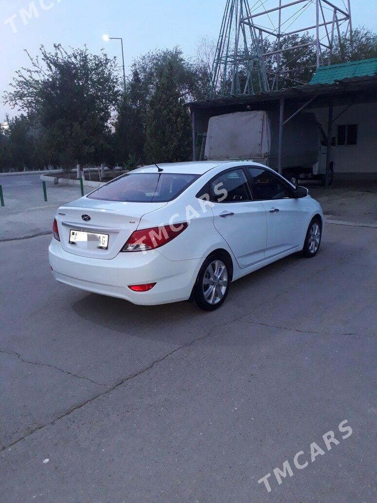 Hyundai Accent 2014 - 155 000 TMT - 11 мкр - img 2