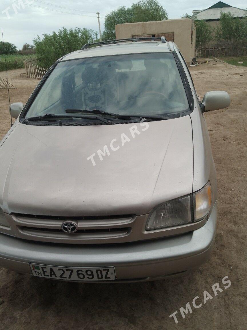 Toyota Sienna 2000 - 150 000 TMT - Türkmenbaşy etr. - img 3