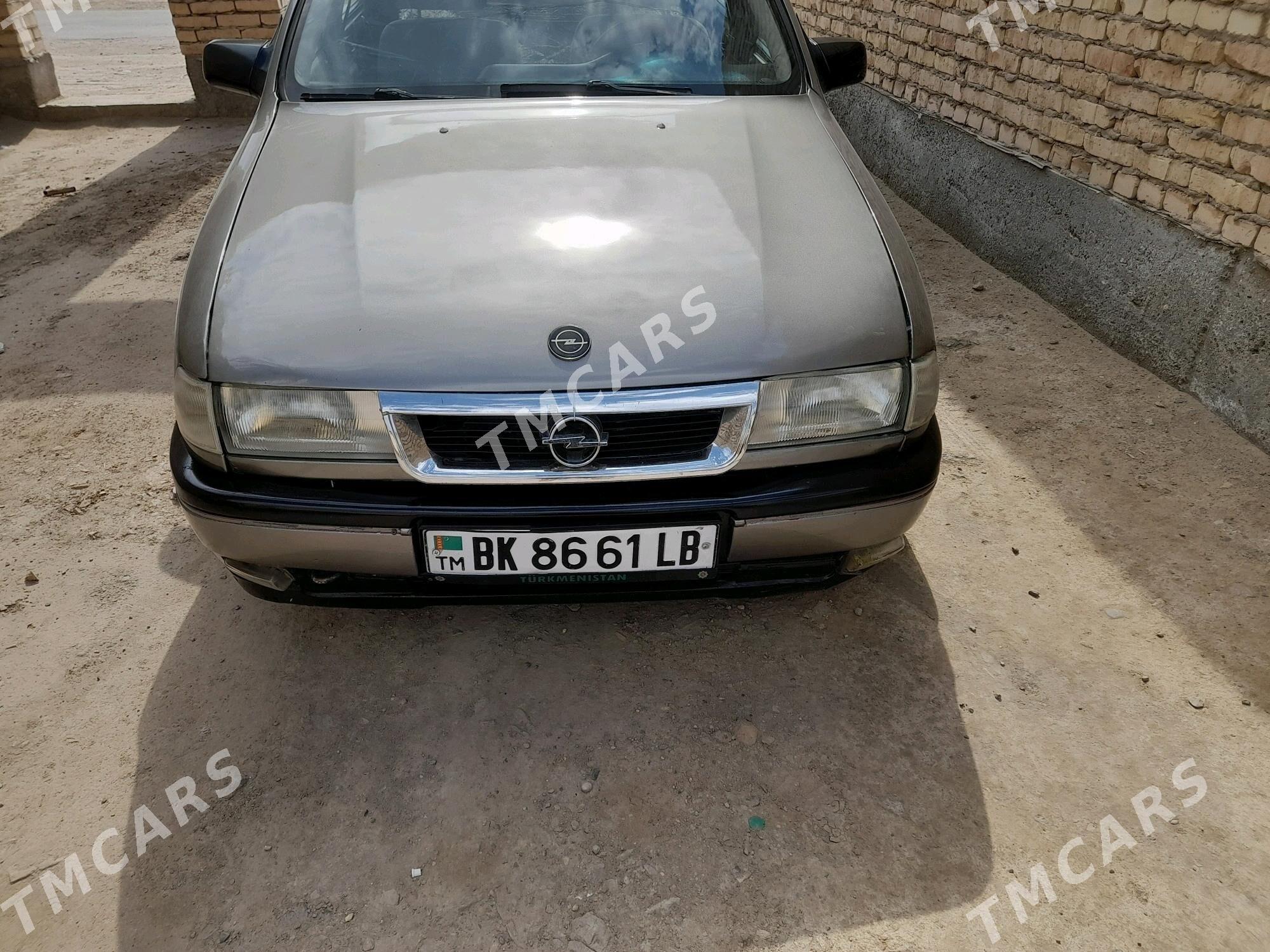 Opel Vectra 1989 - 30 000 TMT - Чарджоу - img 4