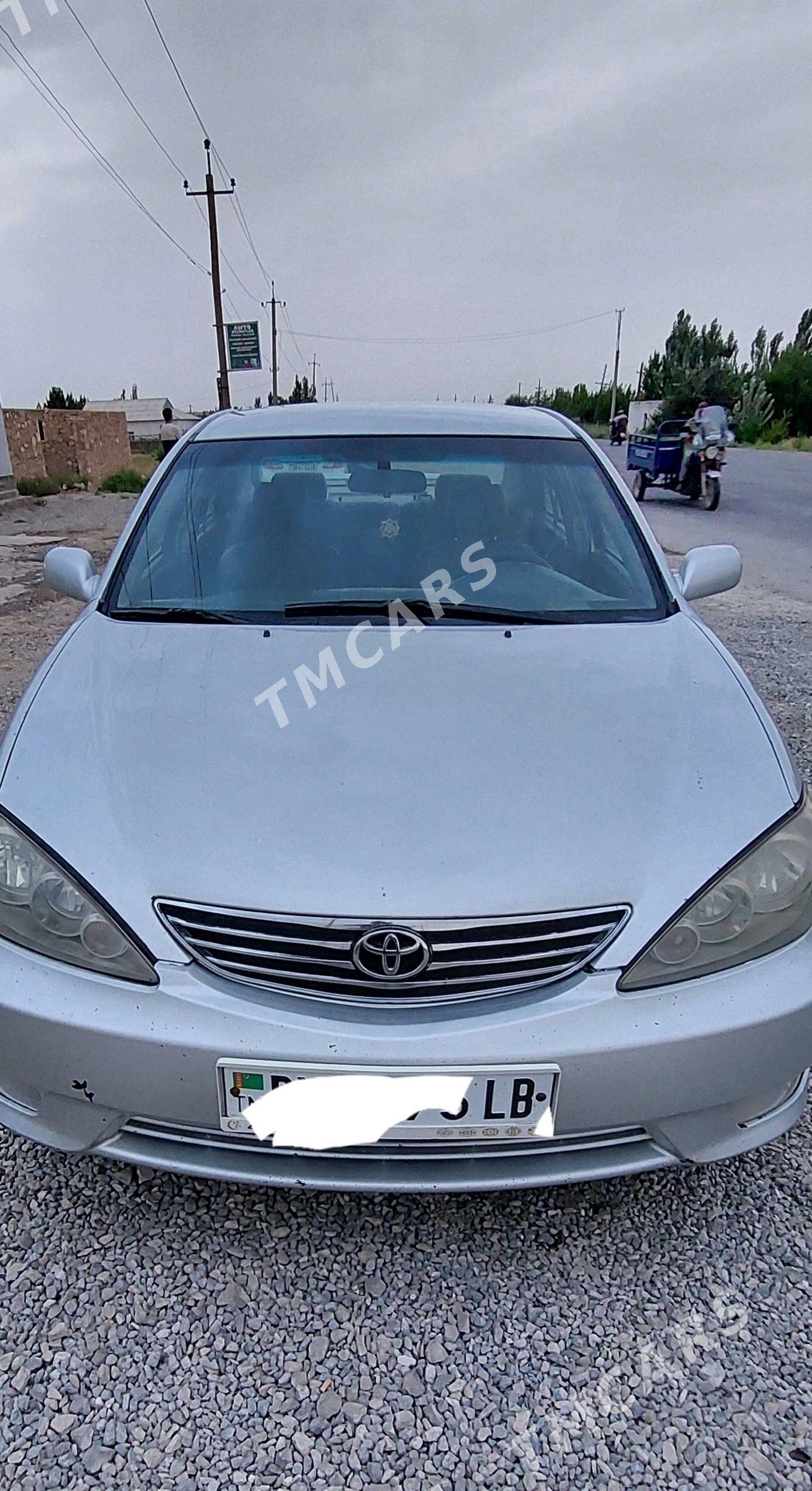 Toyota Camry 2004 - 130 000 TMT - Достлук - img 5