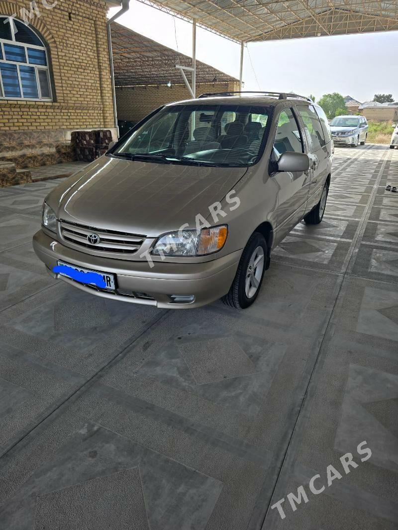 Toyota Sienna 2002 - 165 000 TMT - Мары - img 5