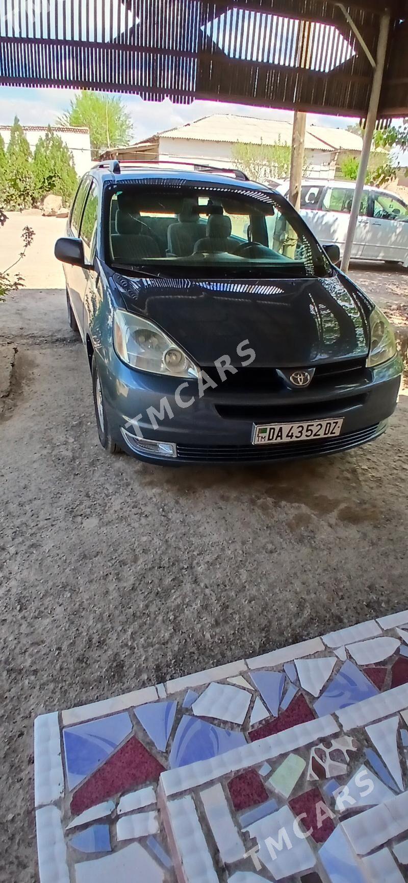 Toyota Sienna 2004 - 200 000 TMT - Губадаг - img 3