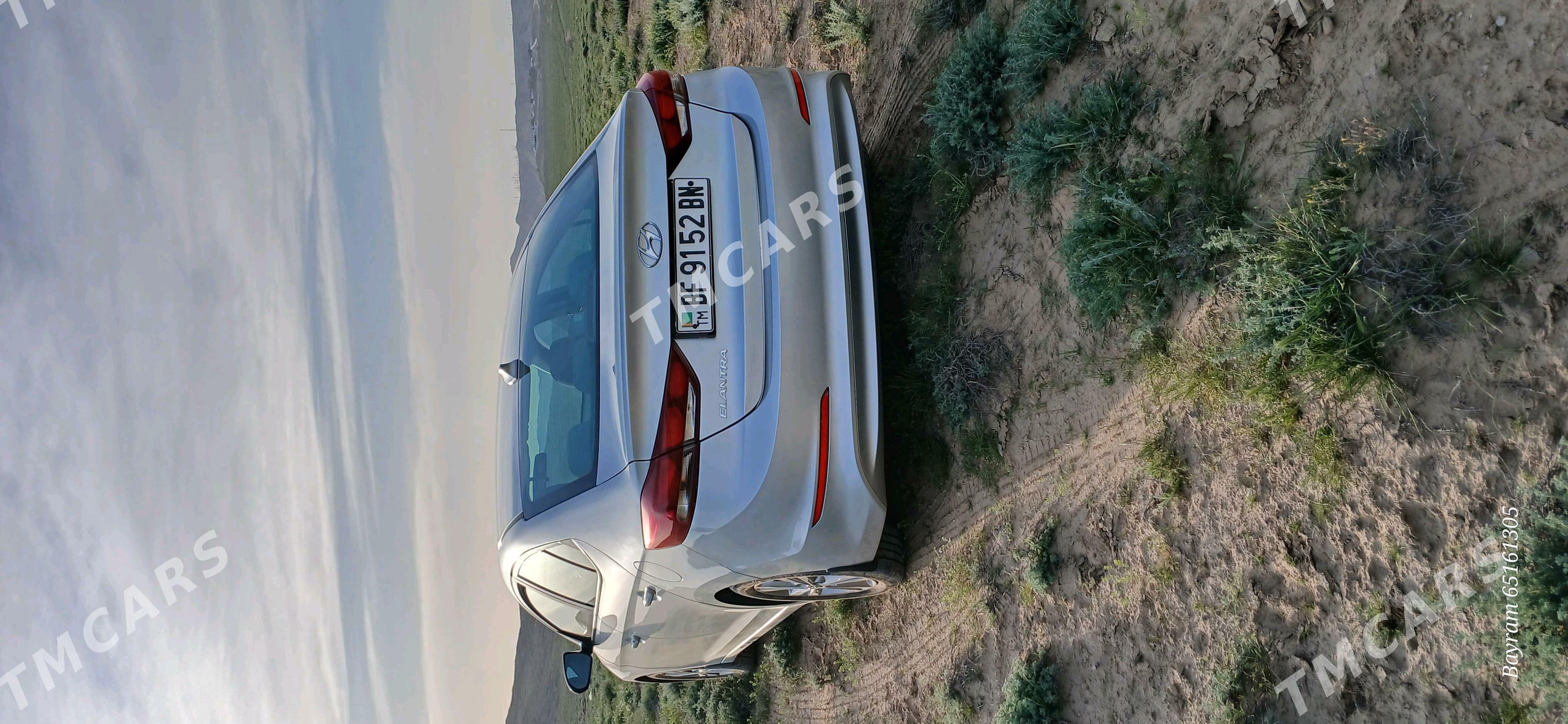Hyundai Elantra 2017 - 190 000 TMT - Türkmenbaşy - img 2
