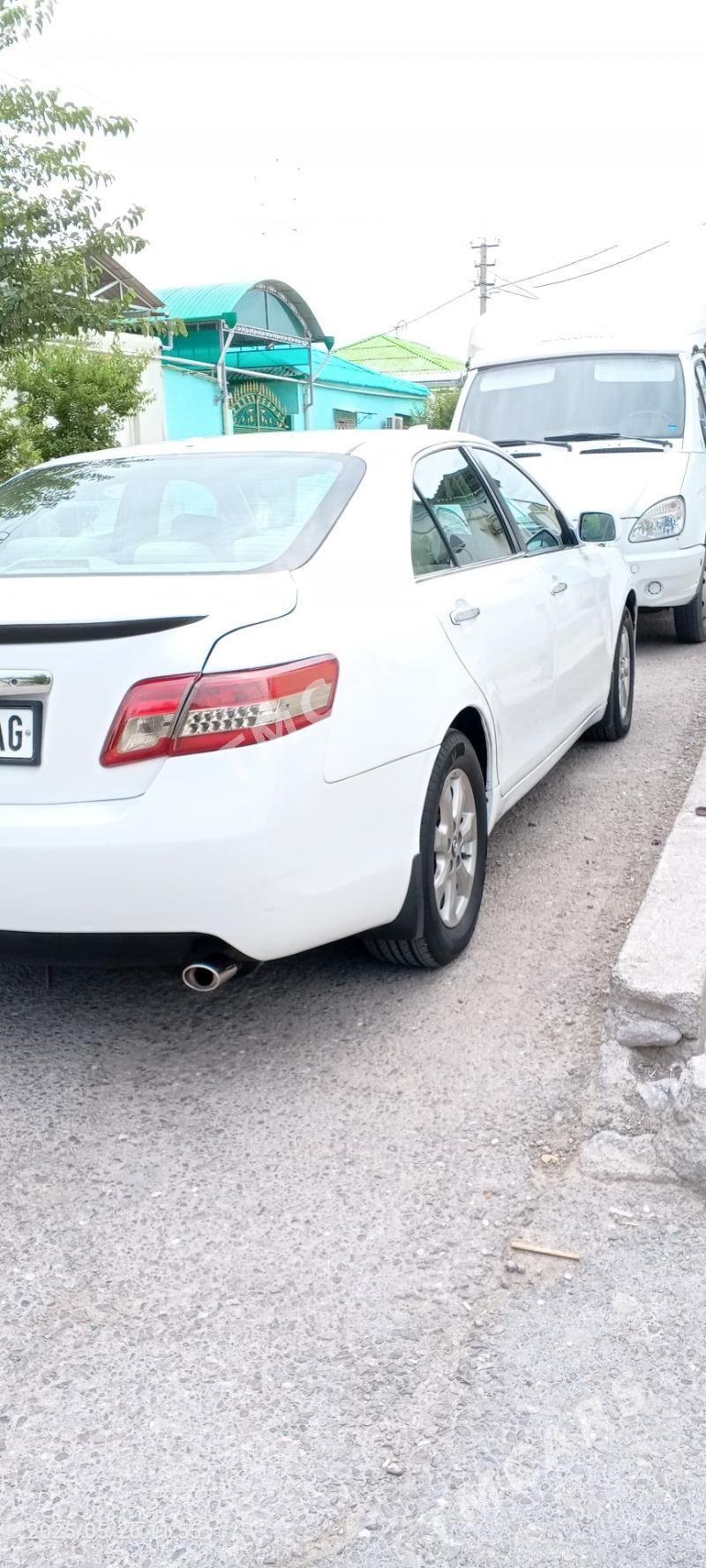 Toyota Camry 2011 - 170 000 TMT - Бузмеин - img 8