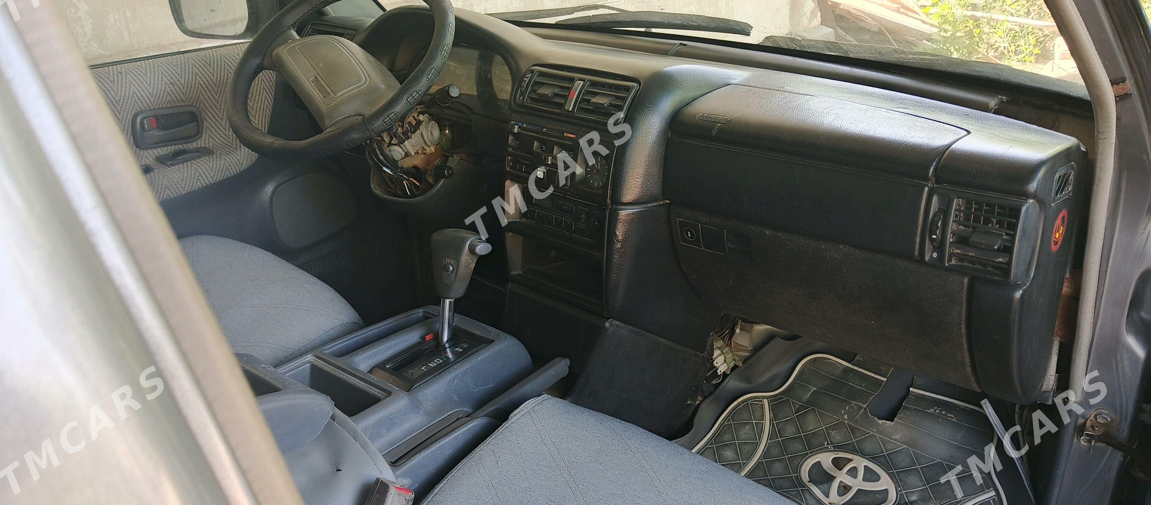 Toyota Town Ace 1993 - 40 000 TMT - Шабатский этрап - img 6