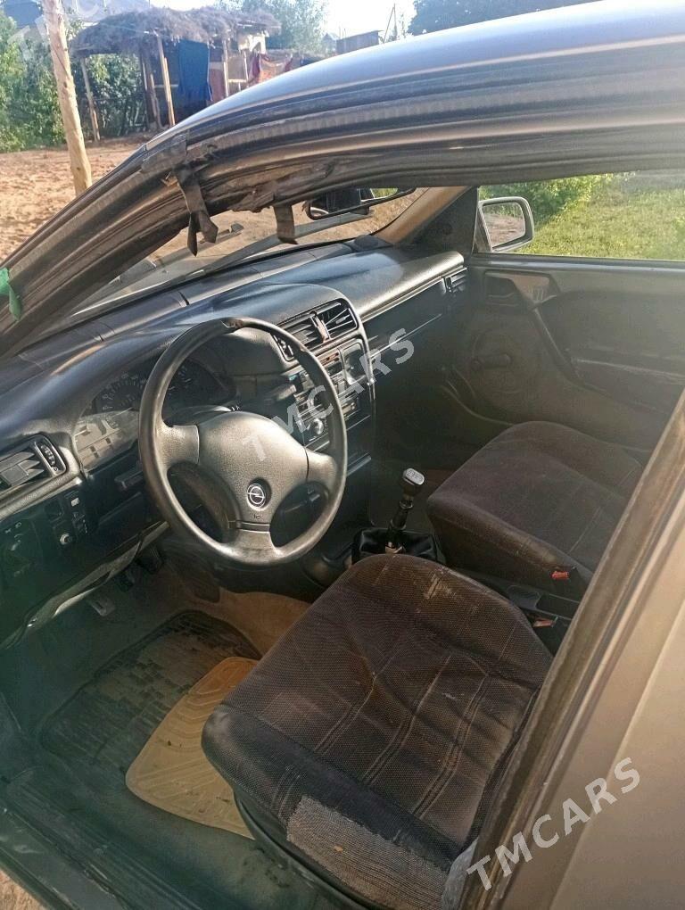 Opel Vectra 1989 - 23 000 TMT - Мары - img 8