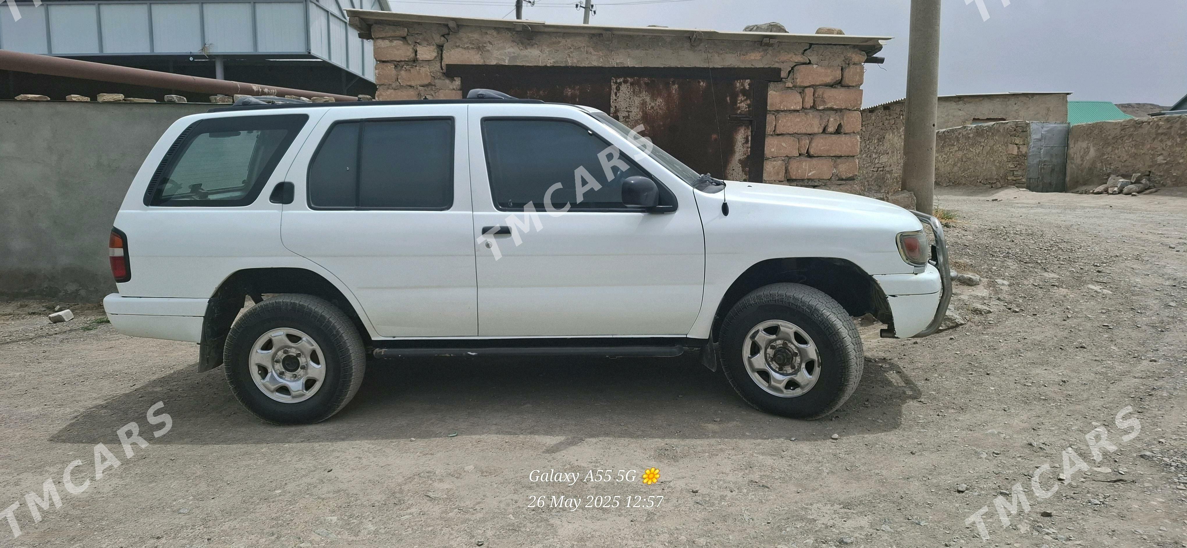 Nissan Pathfinder 1997 - 80 000 TMT - Магданлы - img 4