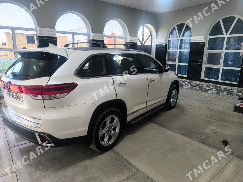 Toyota Highlander 2019 - 580 000 TMT - Туркменабат - img 7
