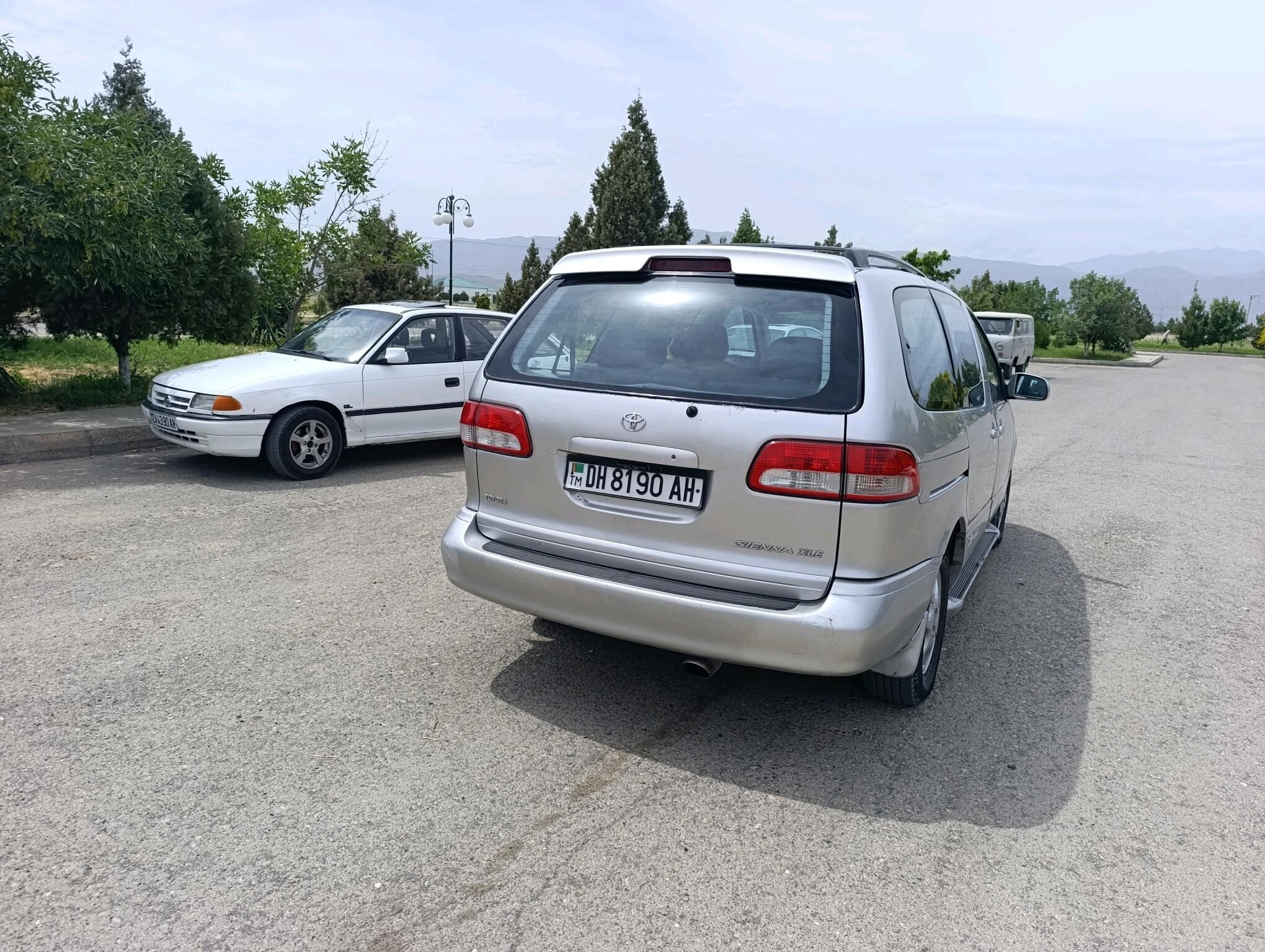 Toyota Sienna 2002 - 130 000 TMT - Bäherden - img 6
