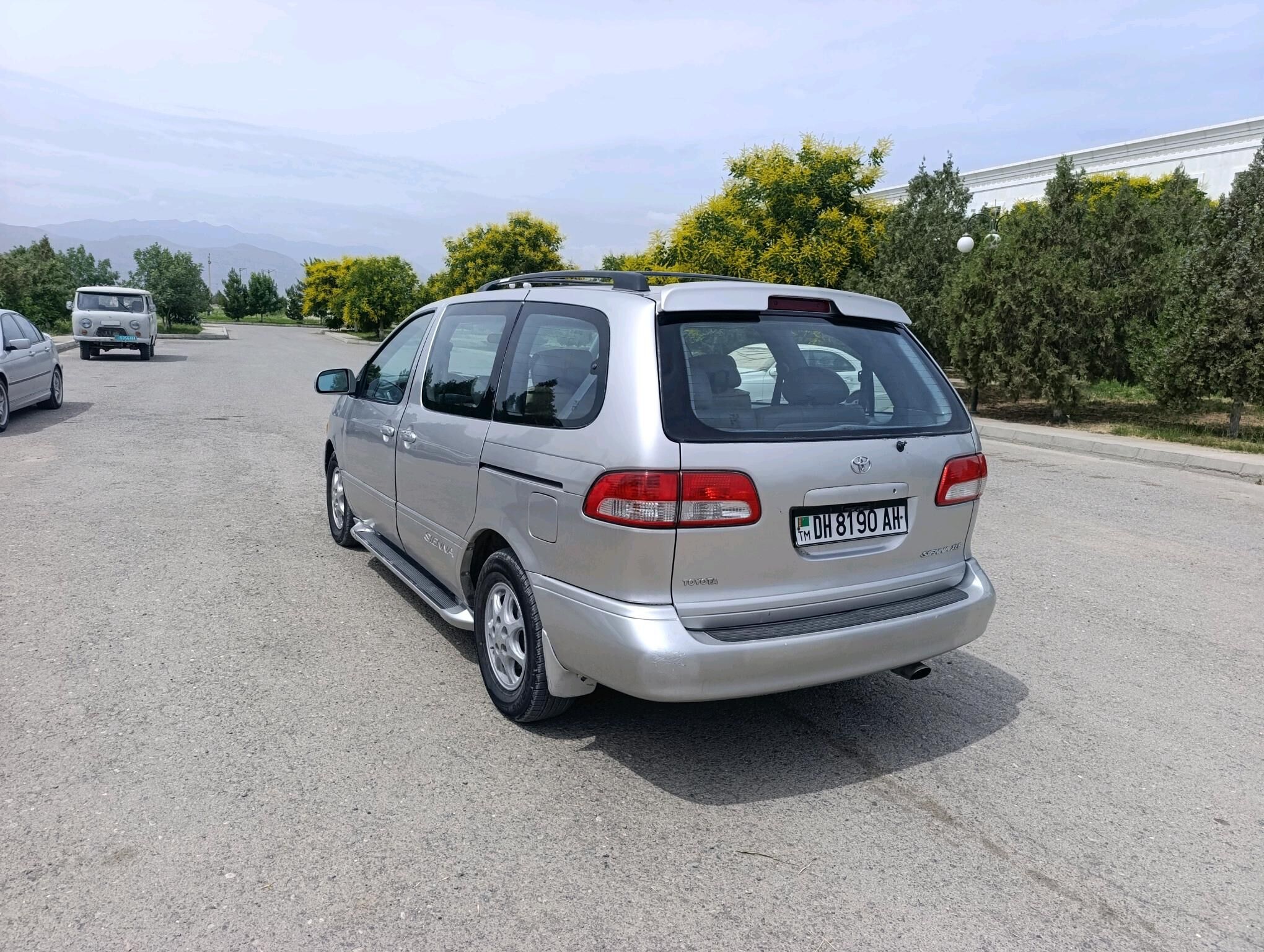 Toyota Sienna 2002 - 130 000 TMT - Bäherden - img 3