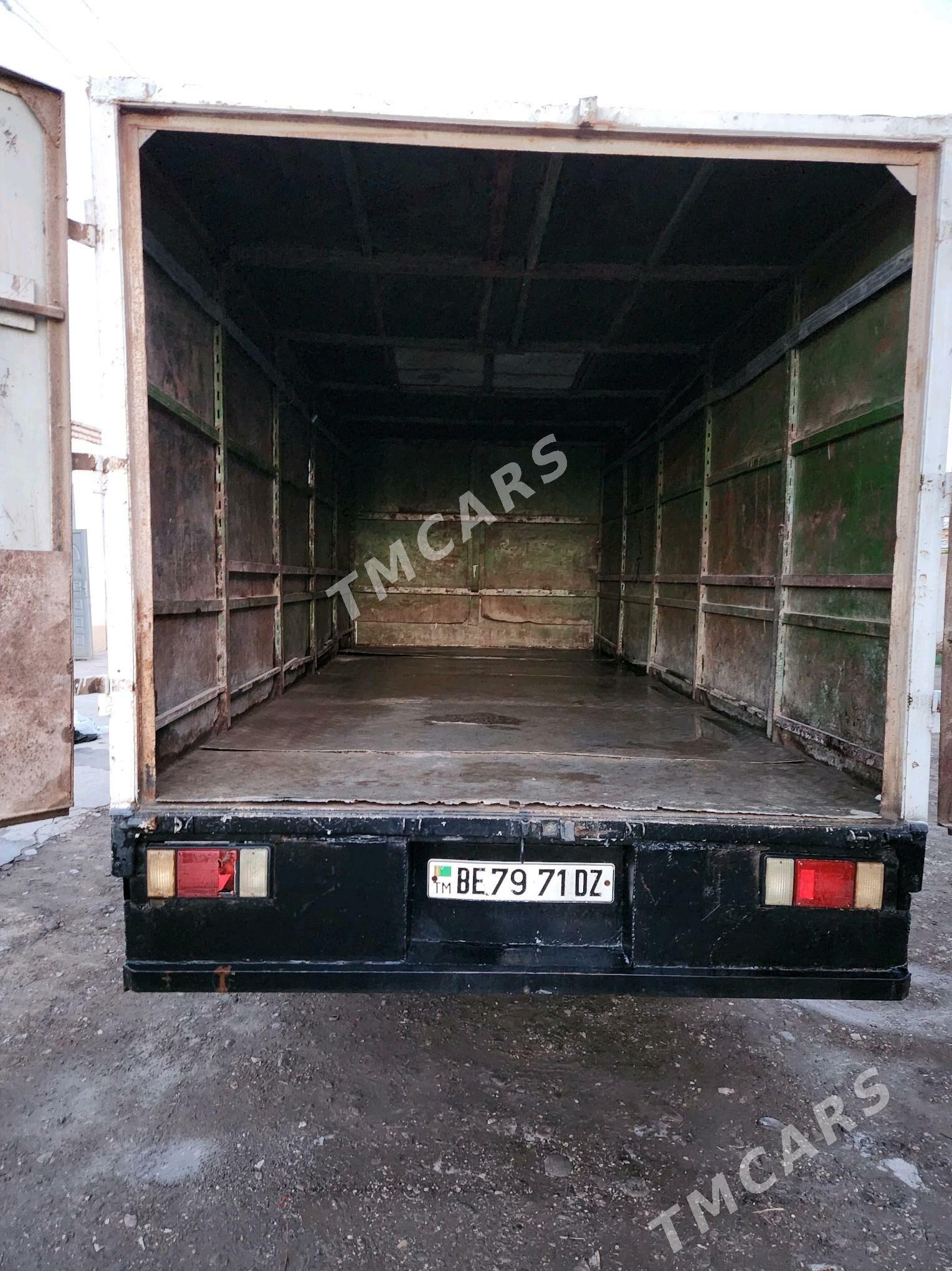 Isuzu Elf 2002 - 160 000 TMT - Дашогуз - img 5