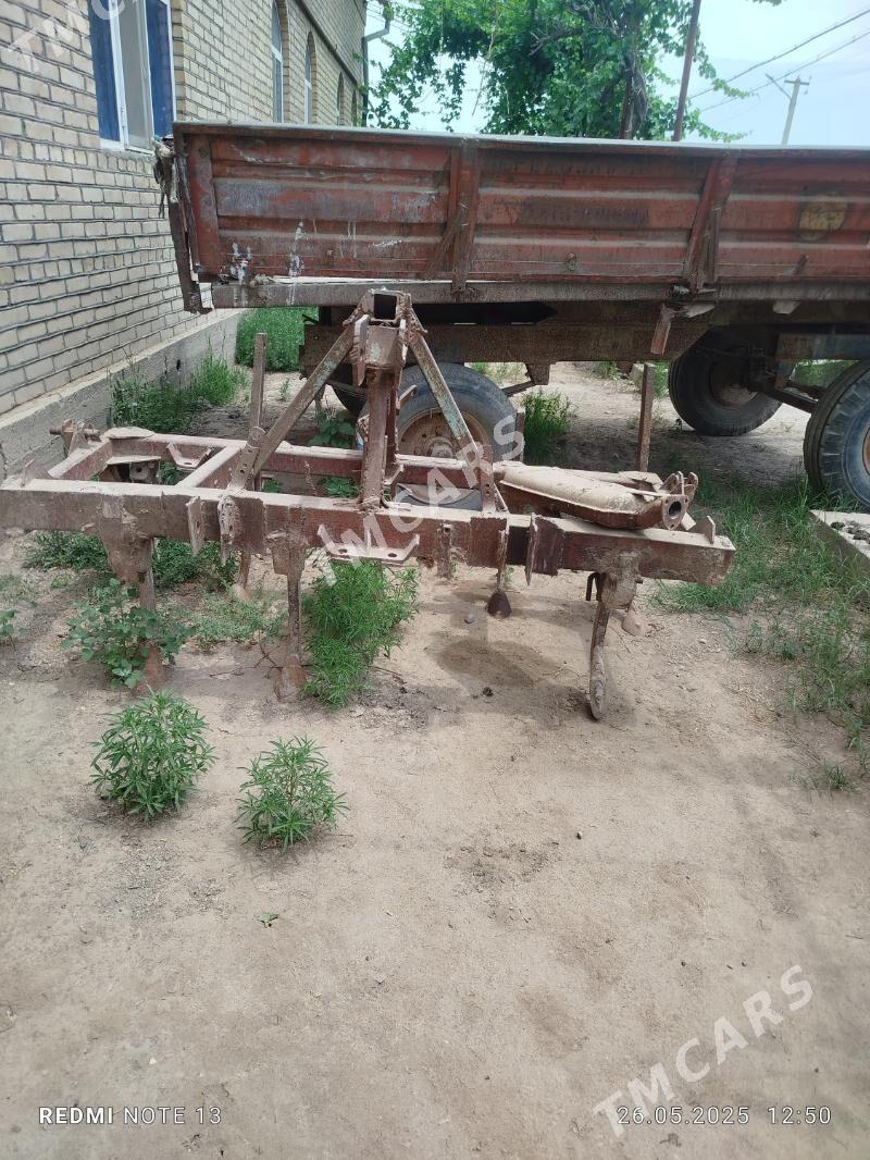 MTZ T-28 1991 - 30 000 TMT - Çärjew - img 2