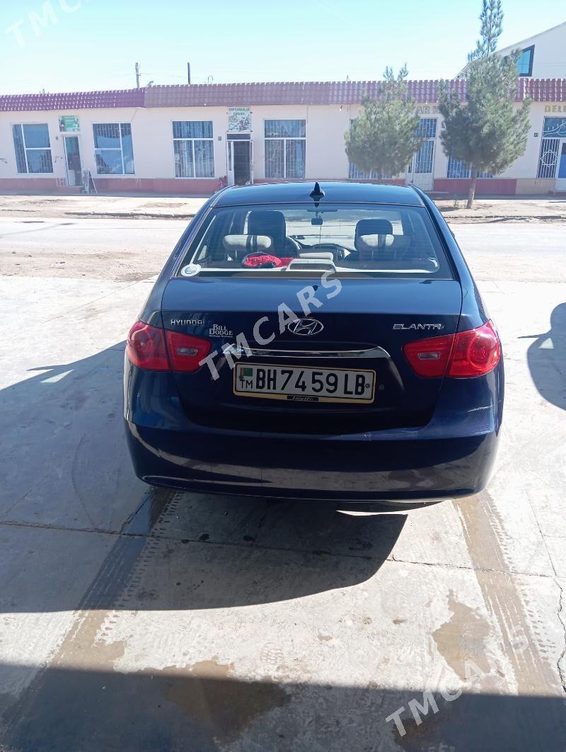 Hyundai Elantra 2010 - 125 000 TMT - Dänew - img 2