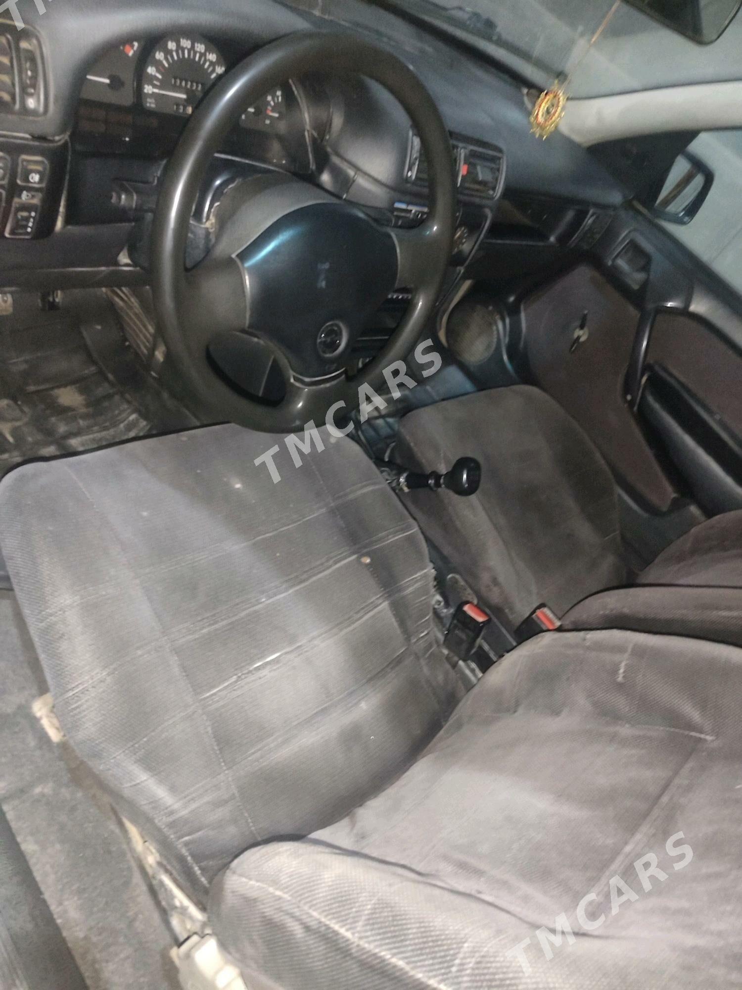 Opel Vectra 1992 - 40 000 TMT - Mary - img 5