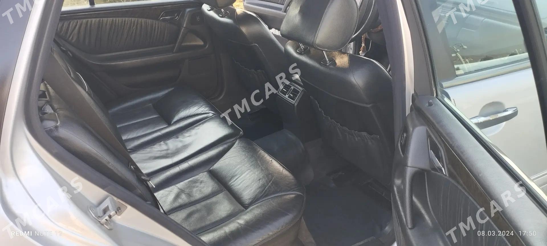 Mercedes-Benz E320 1998 - 102 000 TMT - Балканабат - img 5