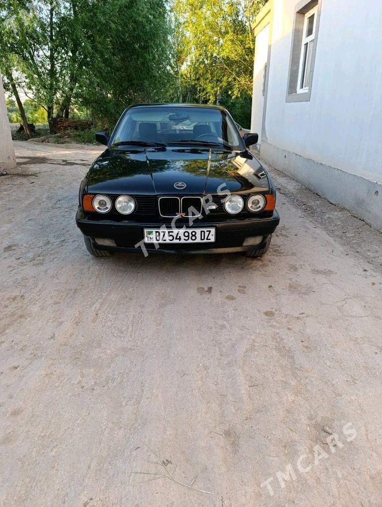 BMW 520 1989 - 55 000 TMT - Болдумсаз - img 9