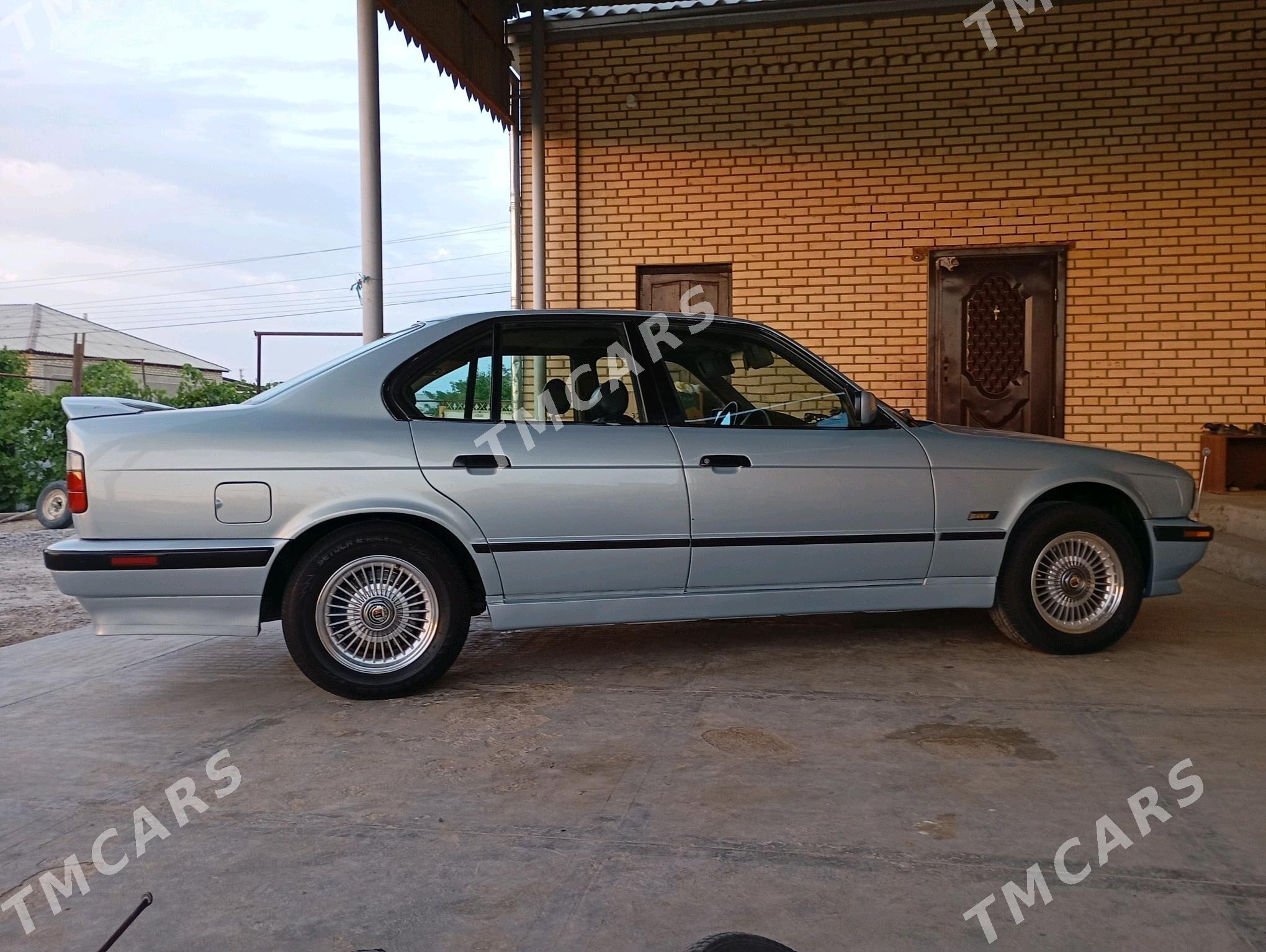 BMW 525 1993 - 65 000 TMT - Мары - img 5