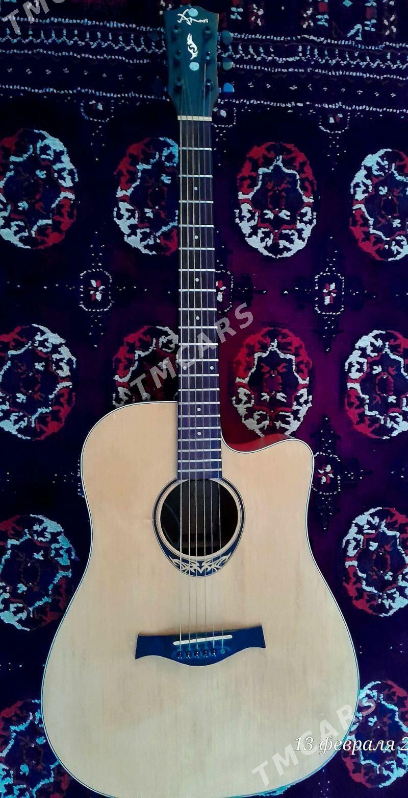 Gitara Amari-enya - Etrek - img 1