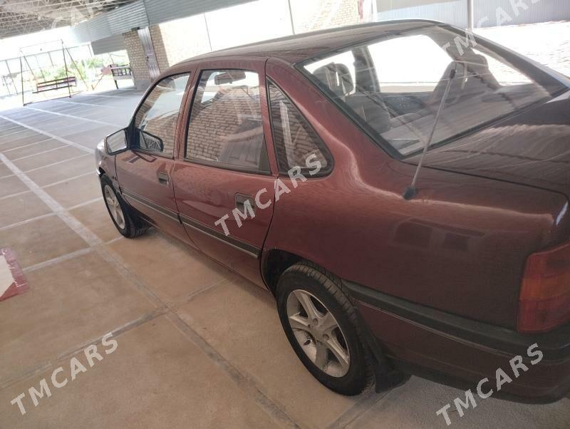 Opel Vectra 1992 - 32 000 TMT - Мургап - img 9