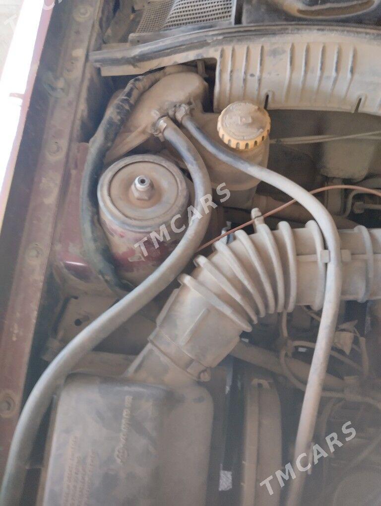 Opel Vectra 1992 - 32 000 TMT - Мургап - img 3