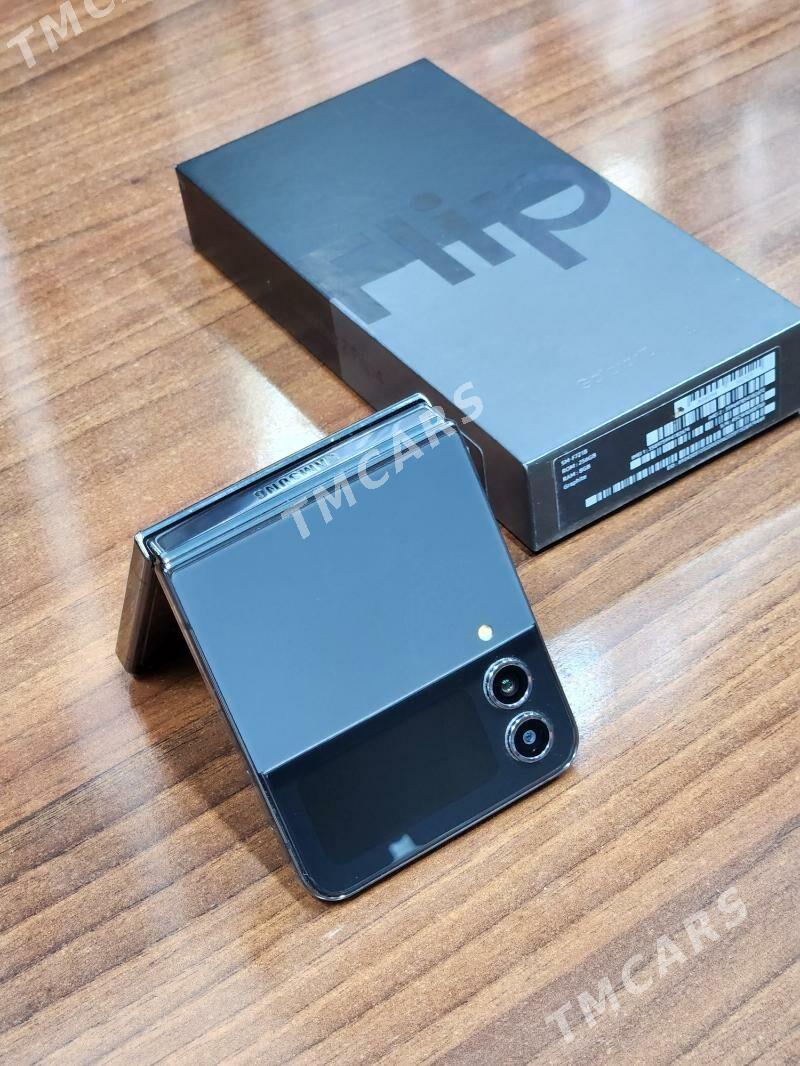 Z Flip 4  8/256Gb - Mary - img 2
