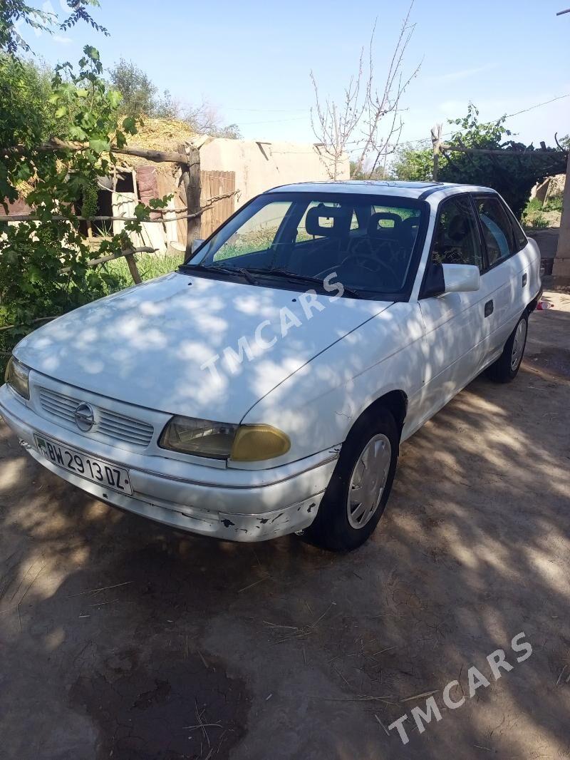 Opel Astra 1994 - 26 000 TMT - Гурбансолтан Едже - img 5