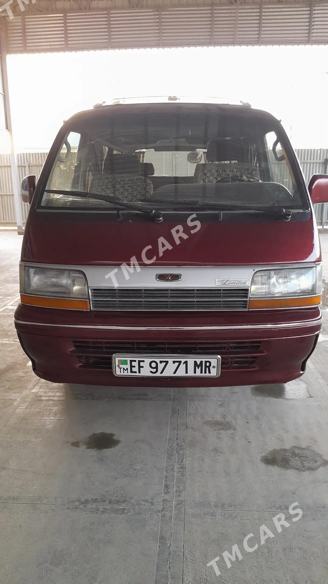 Toyota Hiace 1992 - 60 000 TMT - Мары - img 2