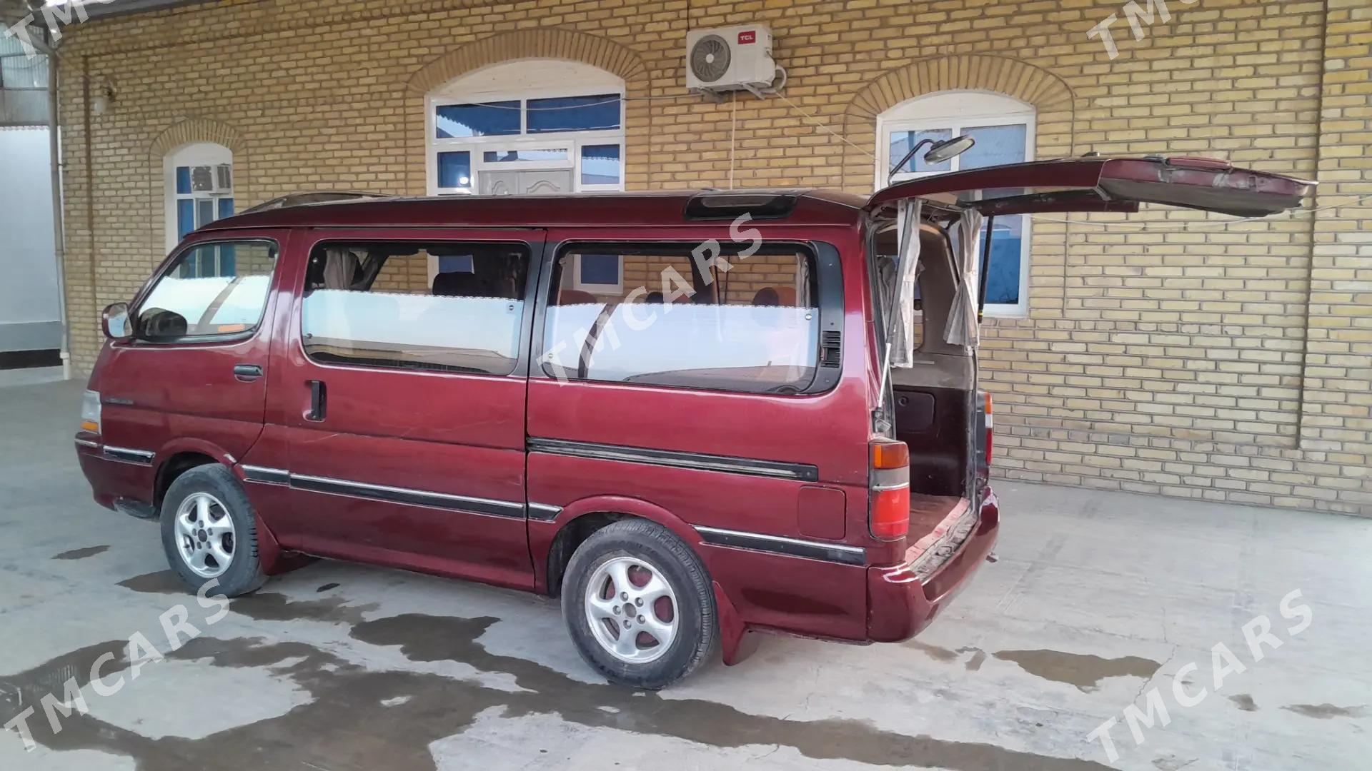 Toyota Hiace 1992 - 60 000 TMT - Мары - img 6