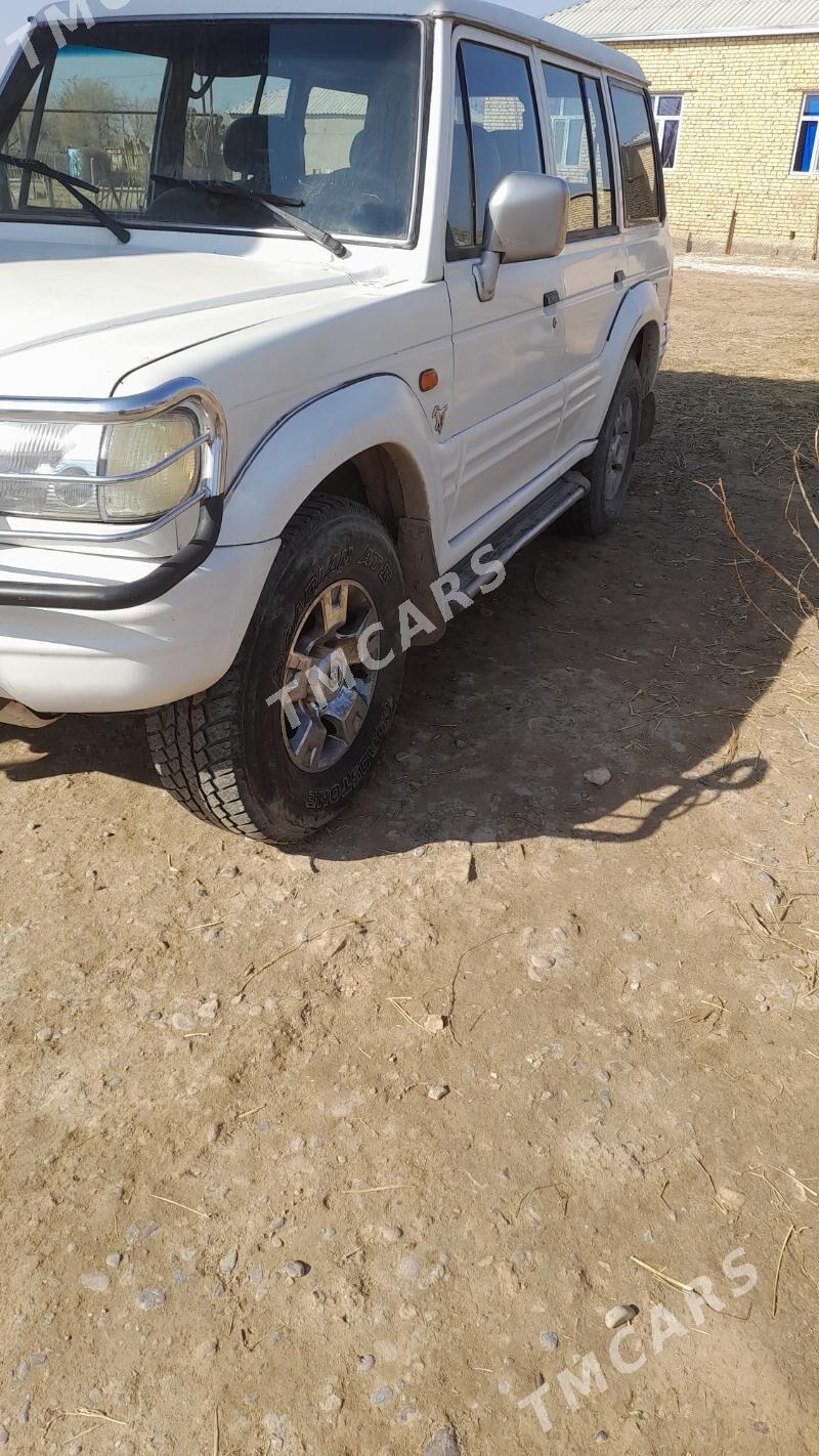 Hyundai Galloper 2000 - 80 000 TMT - Ёлётен - img 5