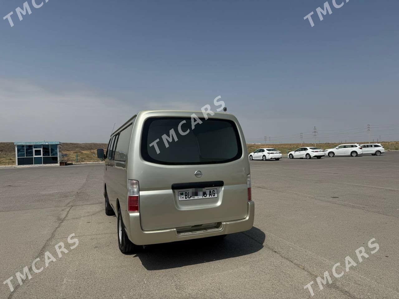 Nissan Urvan 2010 - 160 000 TMT - Aşgabat - img 3