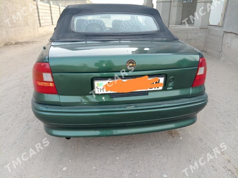 Opel Astra 1996 - 27 000 TMT - Гумдаг - img 3